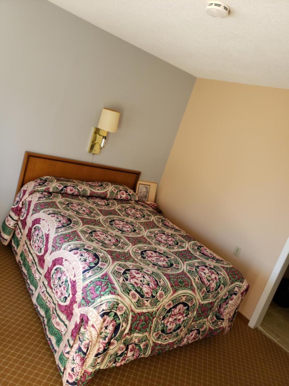 Town'N Country Motor Inn Лимингтон Экстерьер фото