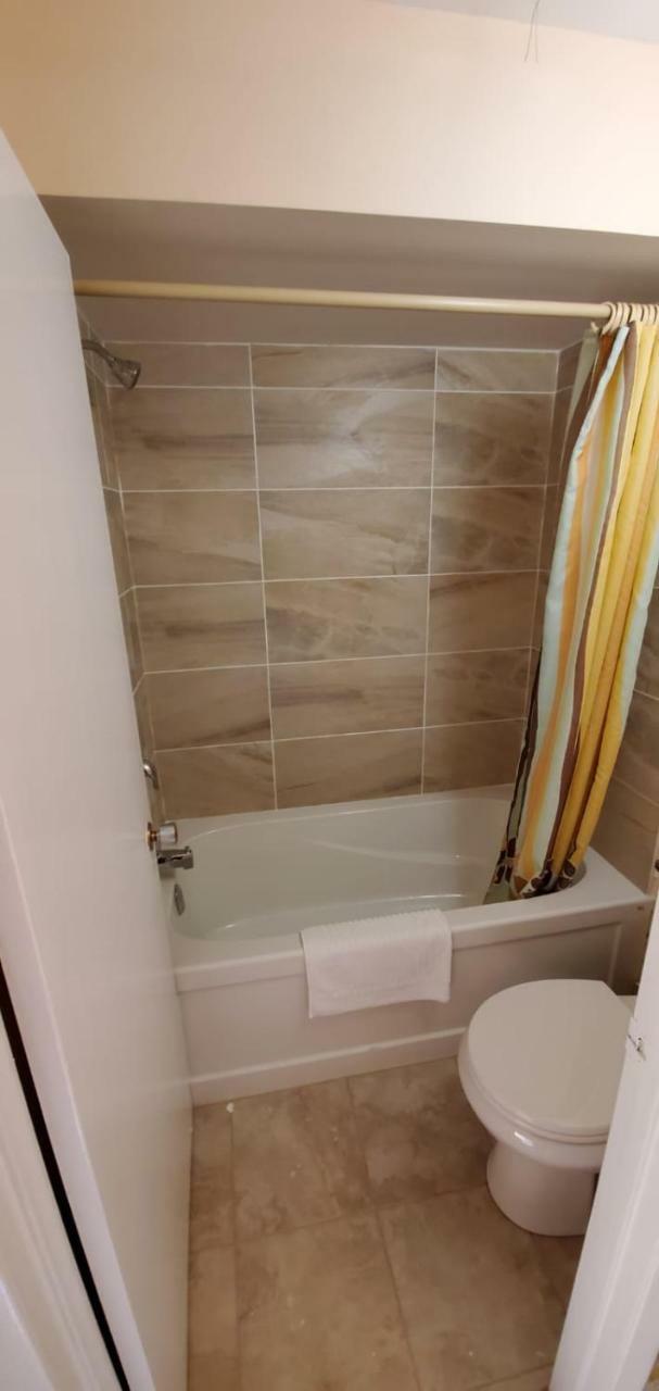 Town'N Country Motor Inn Лимингтон Экстерьер фото